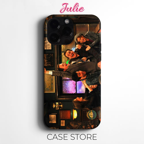 Julie Case 'Friends Night Out' Tasarım Telefon Kılıfı – Friends Koleksiyonu