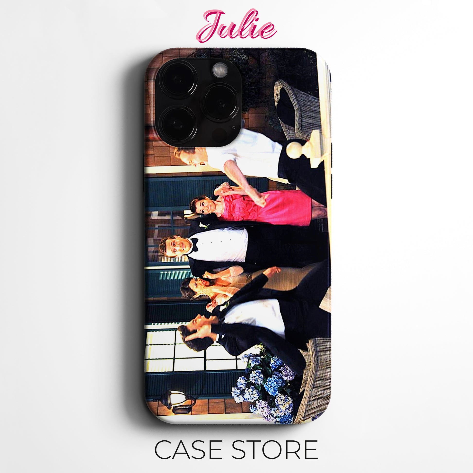 Julie Case "Formal Night Out" Tasarım Telefon Kılıfı – Friends Serisi